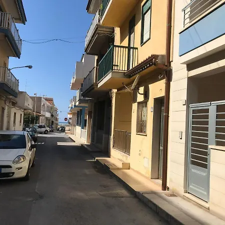 Apartman L'ancora Di Via Del Mare *
